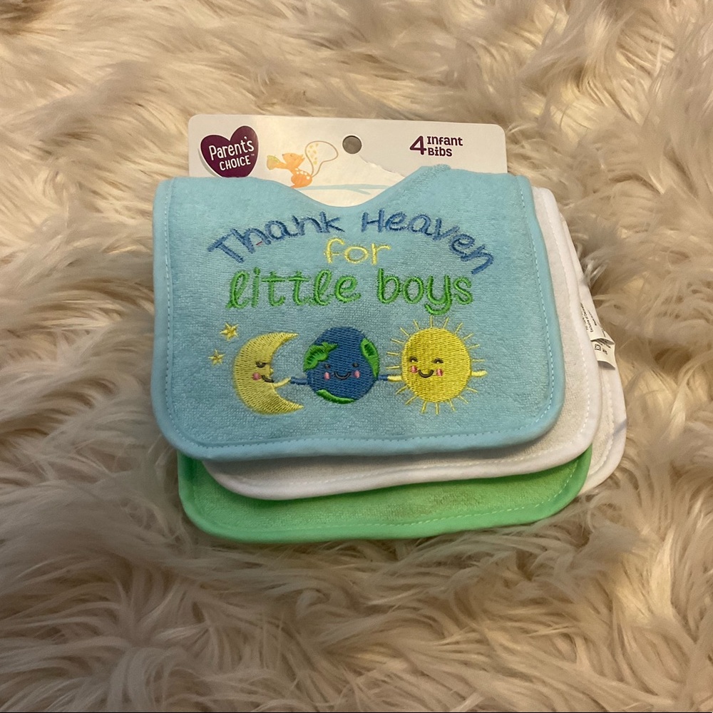 Parents choice 4 pack bibs